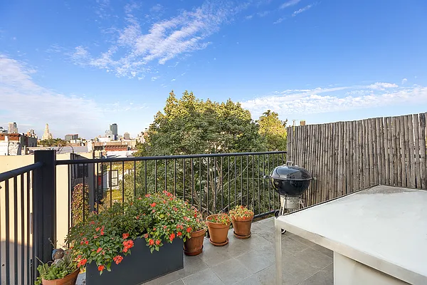 Sold by Corcoran | media 6