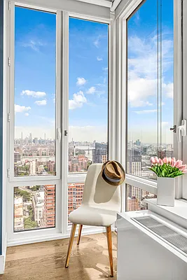 Sold by Sotheby's International Realty | media 21