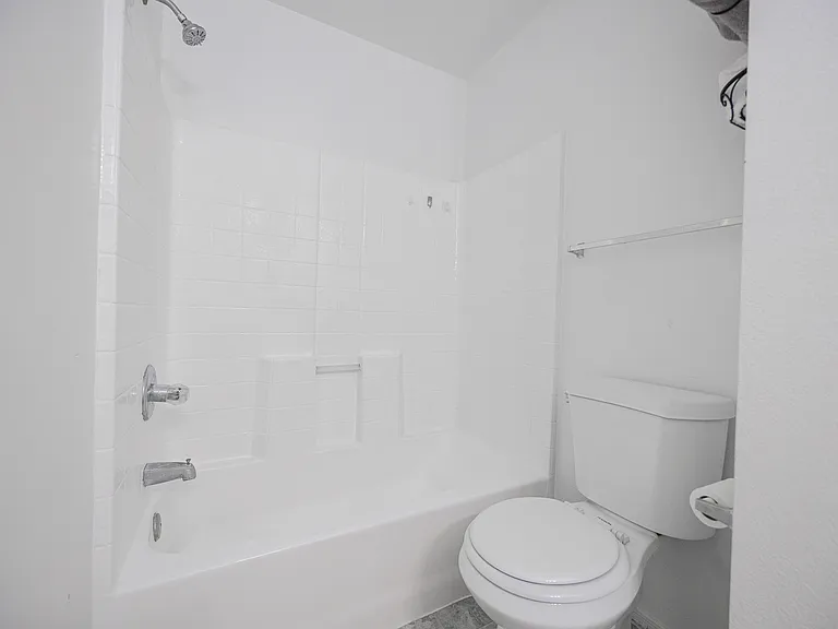 11595 W Holly St — Photo 26