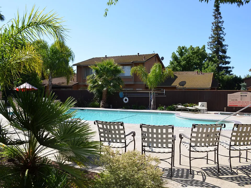 Community Pool 3