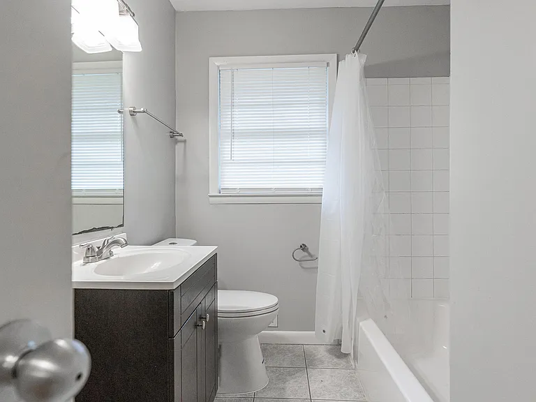 Lilla Cir SW — Photo 6