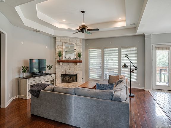 4th image of 21803 BARTON WOODS
