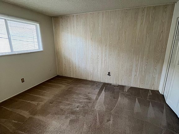 2nd image of 843 Opal Dr APT 3
