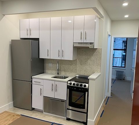 2nd image of 11 Stanton St #4DE