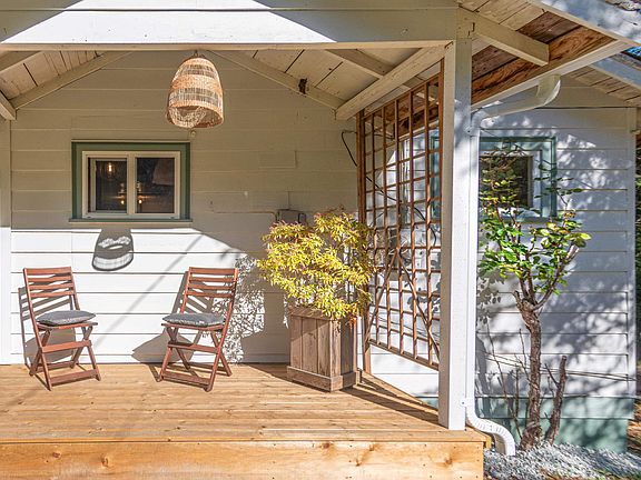 4th image of 172B Burrill Rd