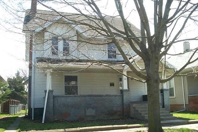 1st image of 131 2nd St