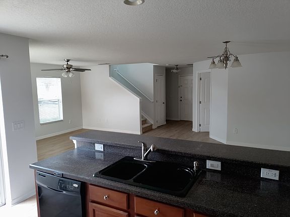 3rd image of 2116 Torchwood Dr