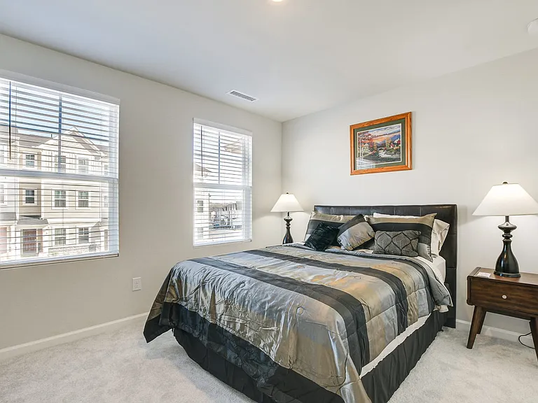 113 Summer Violet Ln — Photo 44