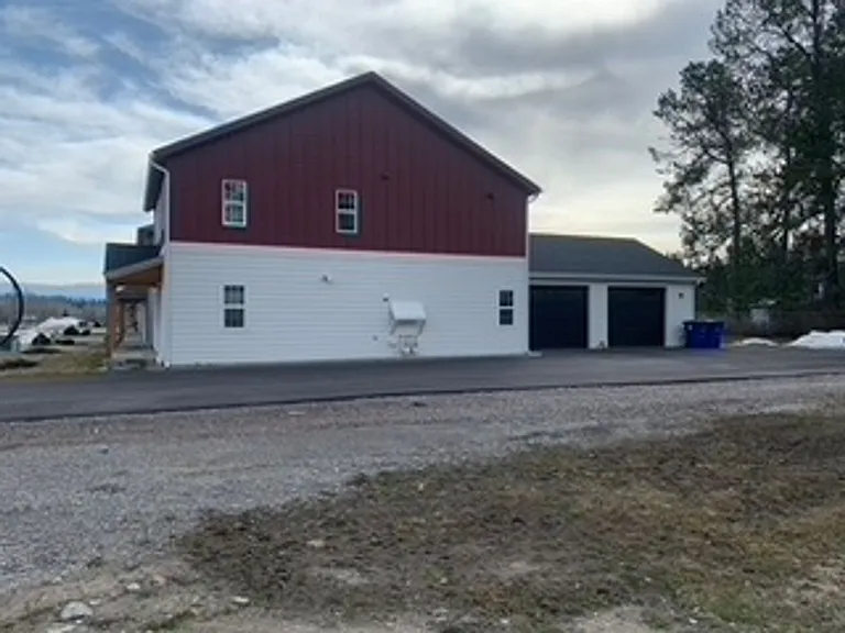 715 Cottonwood Ct — Photo 10