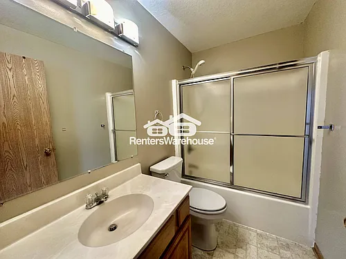 5924 Sutton Pl #10 Photo 1