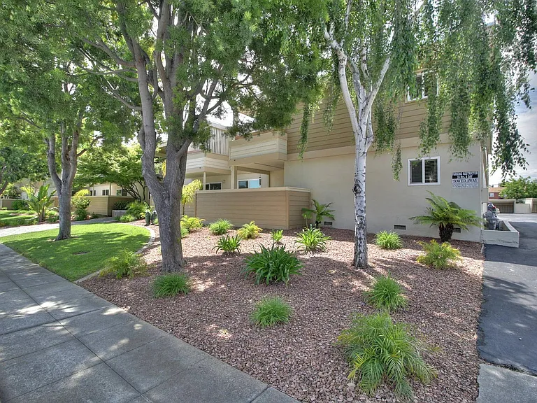 Magnolia Place Apartments — Photo 38