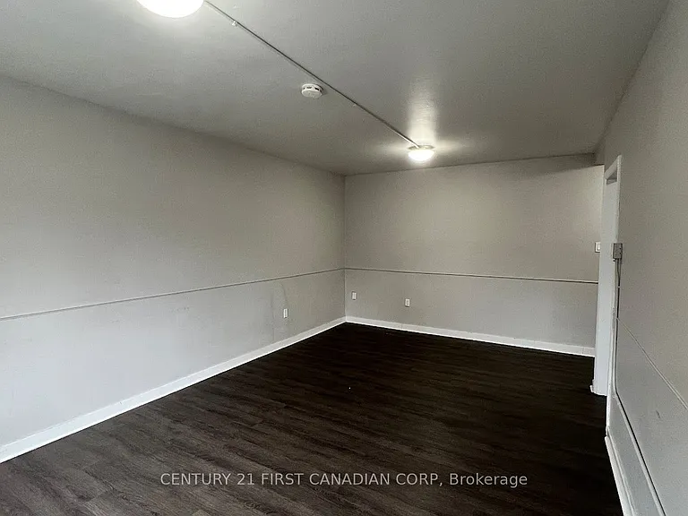 871 Adelaide St N #305 — Photo 12