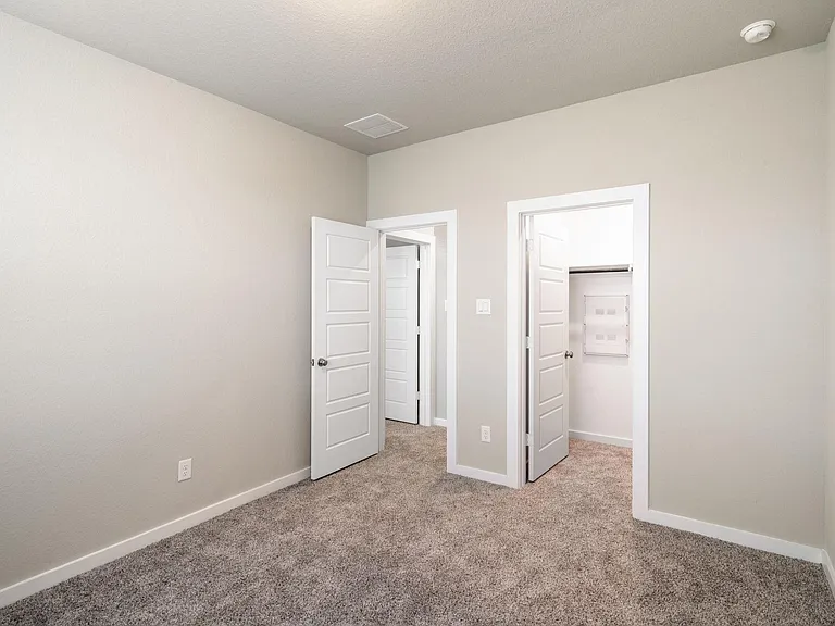 8209 Rising Stream Dr — Photo 33