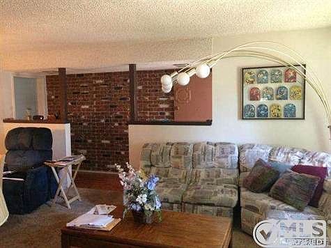 2nd image of 6901 Matilija Ave