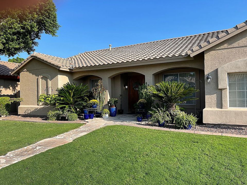 2nd image of 7752 W Maui Ln