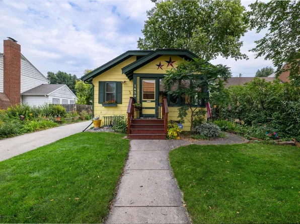 1430 6th St S, Fargo, ND 58103