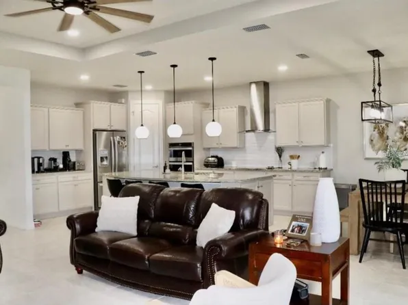 12900 Palapa Loop, Spring Hill, FL 34610