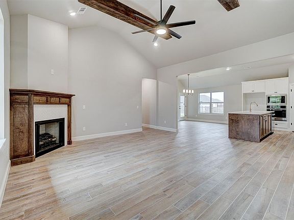 5th image of 3017 Hollow Crest Ln