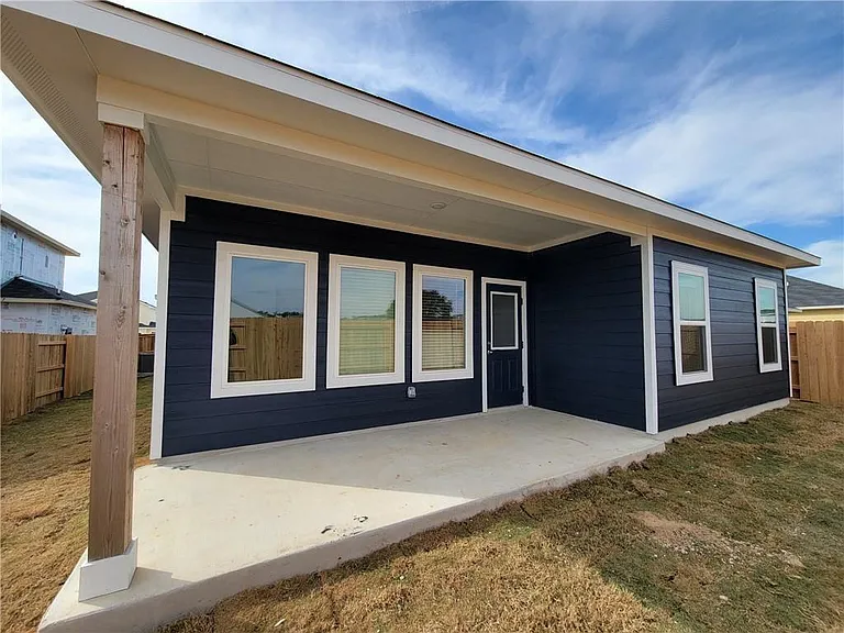 244 Crystal Brook Dr — Photo 30