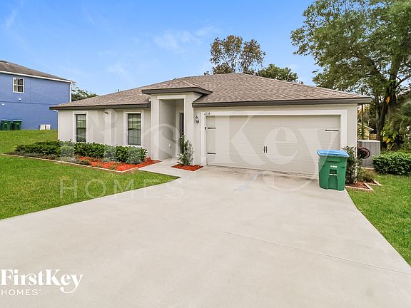 2nd image of 2138 El Campo Ave