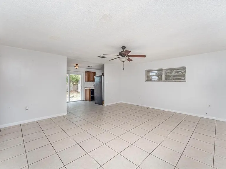 222 Aldo Dr — Photo 6