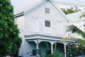 1st image of 419 United St