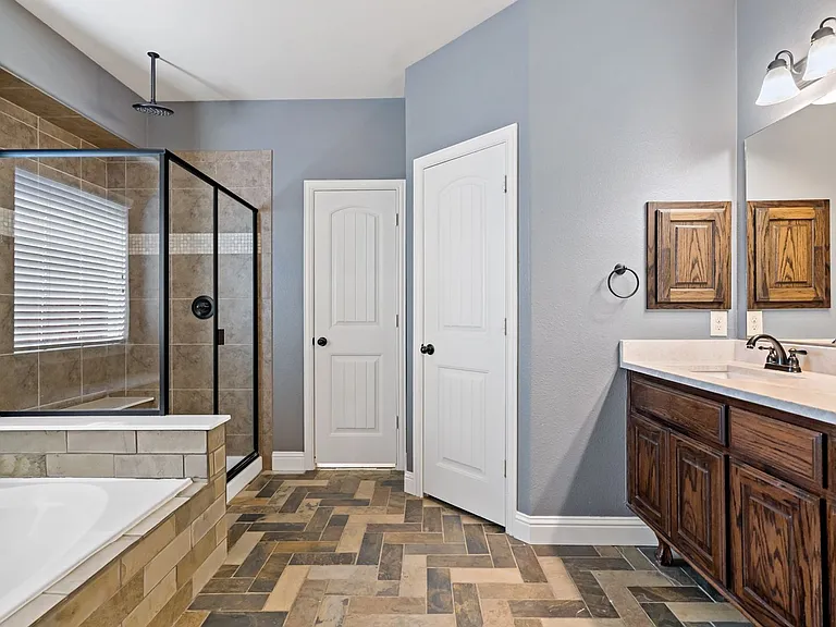 6523 Prairie Flower Trl — Photo 27