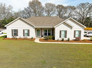 214 Magnolia Ln, Newton, AL 36352
