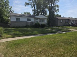 1060 Commonwealth Ave, Ypsilanti, MI 48198