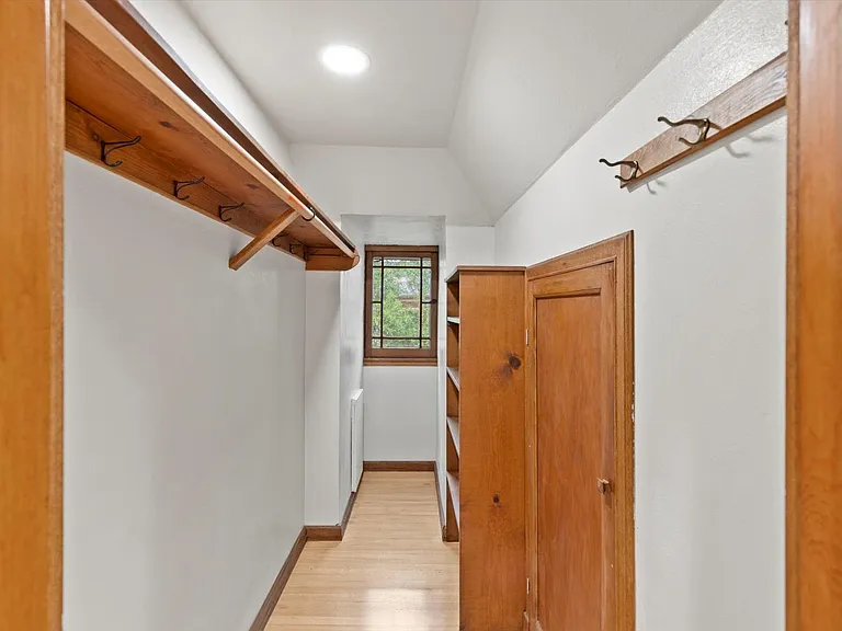 700 Macon Ave — Photo 18