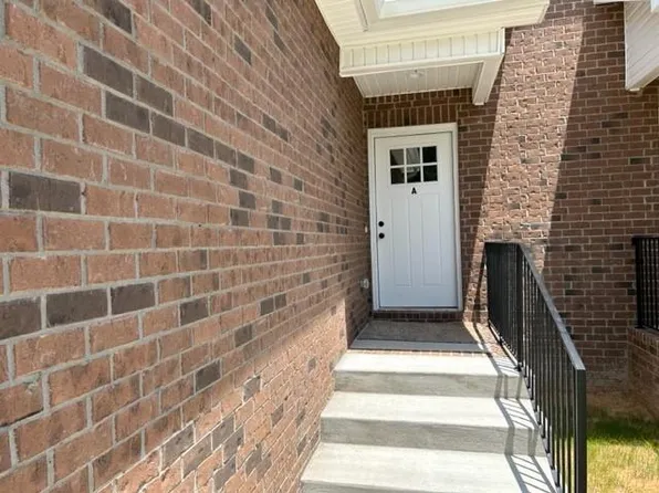 2702 E Copeland Ct #A, Clarksville, TN 37042