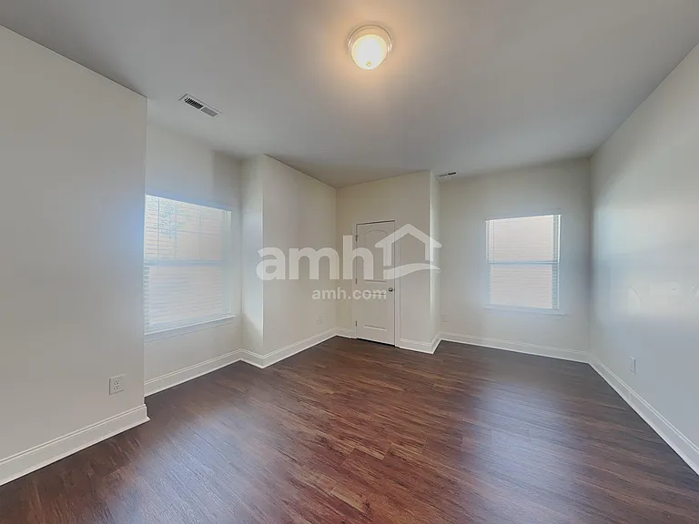 10075 Fox Trotter Ln — Photo 18