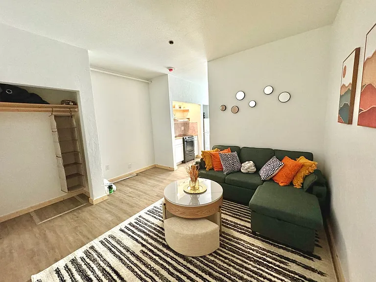 Ski Town Apartments — Photo 72