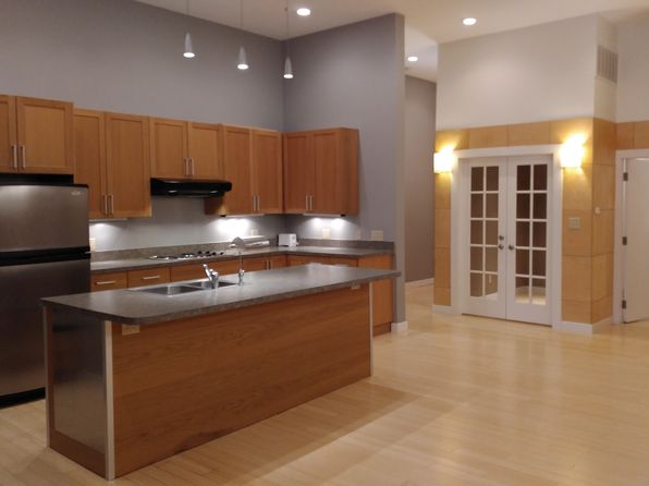 100 W Market St #2B