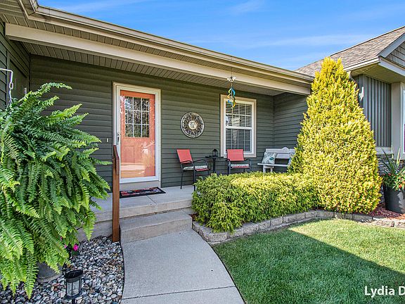4th image of 4961 Riverfield Dr SW