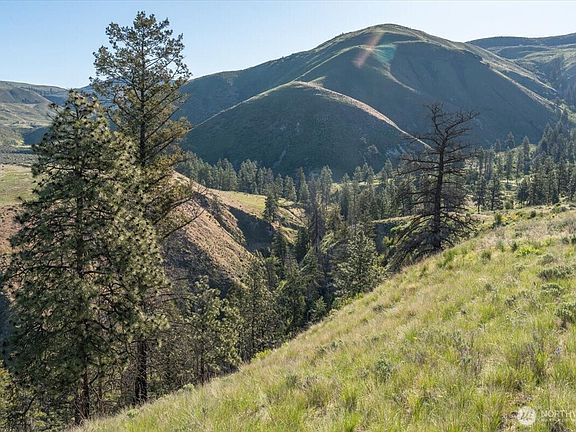 5th image of 25 Chelan Hills Acres Road