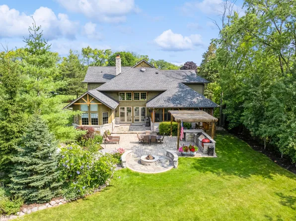 3131 Thornwood Ave, Glenview, IL 60026