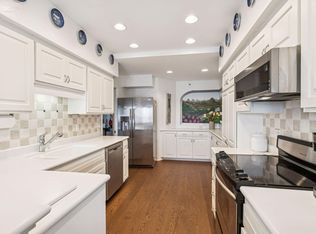 1235 Yale Pl APT 1304, Minneapolis, MN 55403