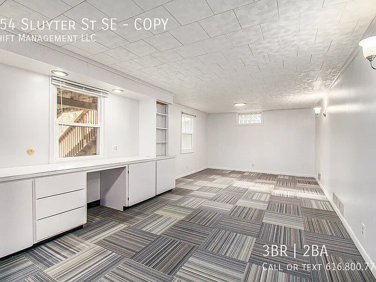 954 Sluyter St SE #COPY — Photo 12