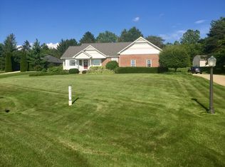 73112 Windmill Ln, Romeo, MI 48065