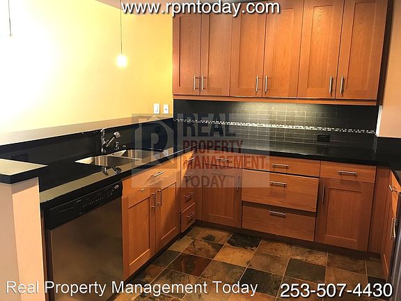 4th image of 1515 Dock St Unit 505