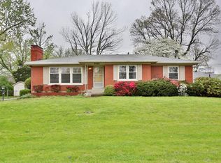 9106 Bristol Ave, Hurstbourne Acres, KY 40220