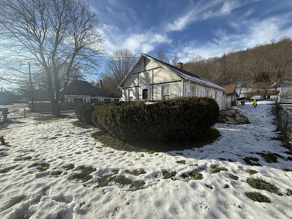 1st image of 4959 New Rd #67