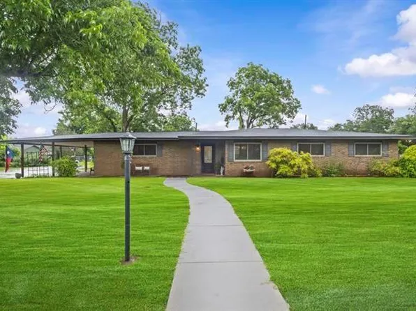 1663 4th St, Nome, TX 77629