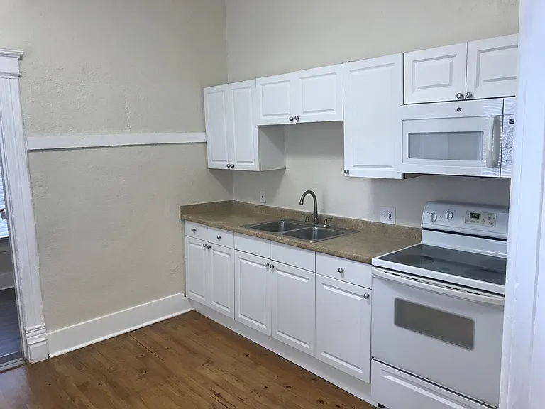 2109 W Cypress St — Photo 14