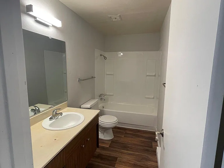 Gig Harbor Villa — Photo 12