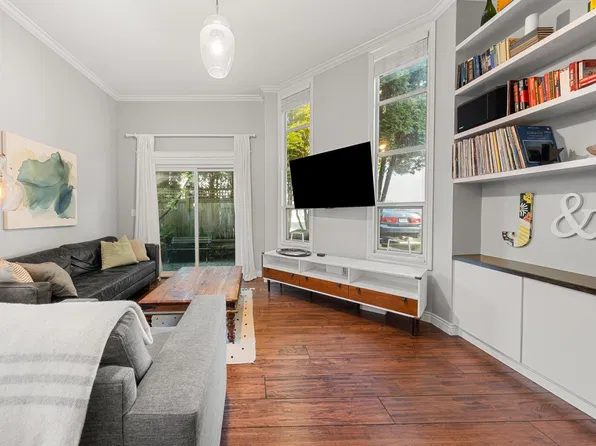 709 Prior St, Vancouver, BC V6A 2G8