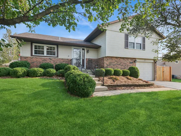 8227 W Orchard Dr, Frankfort, IL 60423