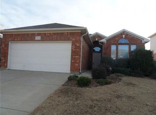 4032 Petersburg Dr, Fort Worth, TX 76244