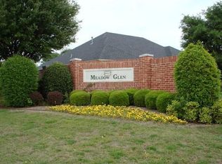 146 Meadow Glen Ln, Red Oak, TX 75154